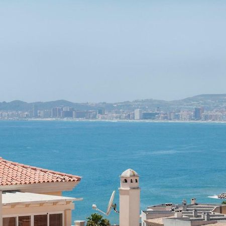 Apartamento Playaquebrada Apartment Беналмадена Екстериор снимка
