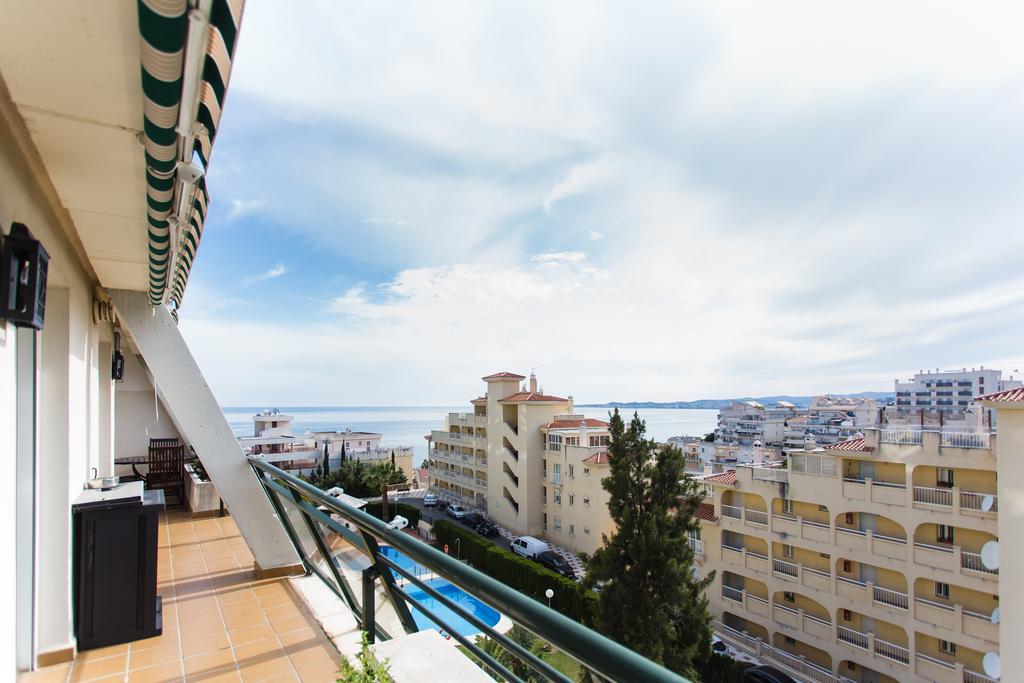 Apartamento Playaquebrada Apartment Беналмадена Екстериор снимка