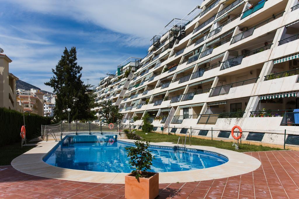 Apartamento Playaquebrada Apartment Беналмадена Екстериор снимка