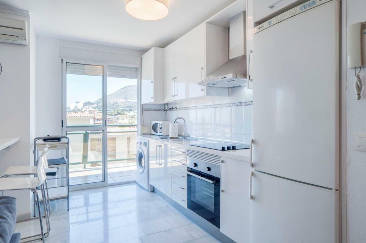Apartamento Playaquebrada Apartment Беналмадена Екстериор снимка