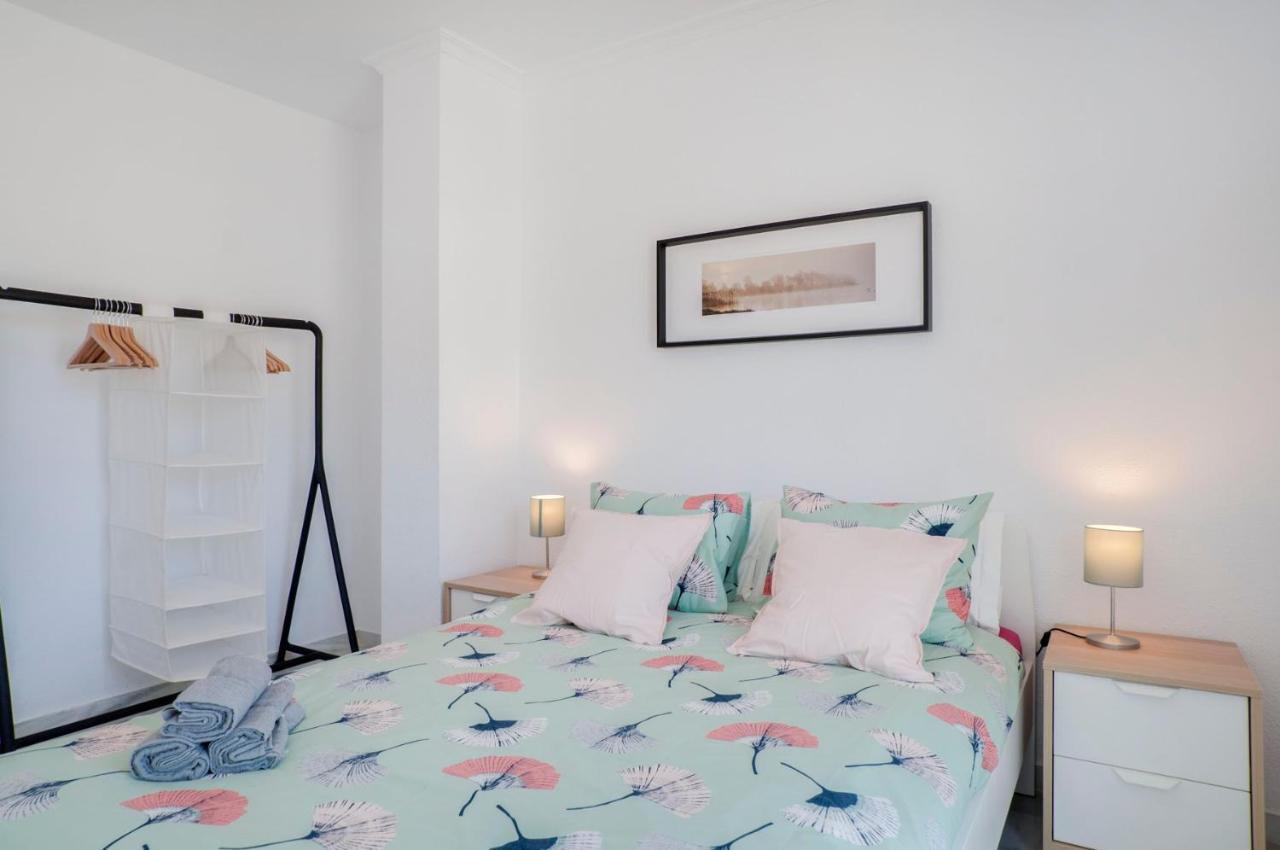 Apartamento Playaquebrada Apartment Беналмадена Екстериор снимка