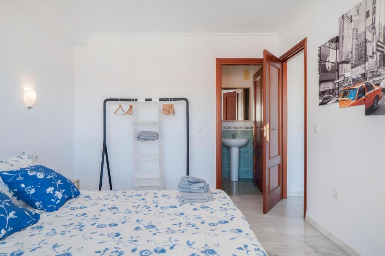 Apartamento Playaquebrada Apartment Беналмадена Екстериор снимка